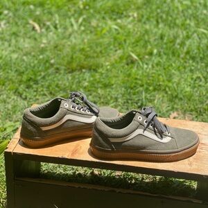 Vans Old Skool suede “dusty olive” green sneakers gum sole. US Women’s size 7.5
